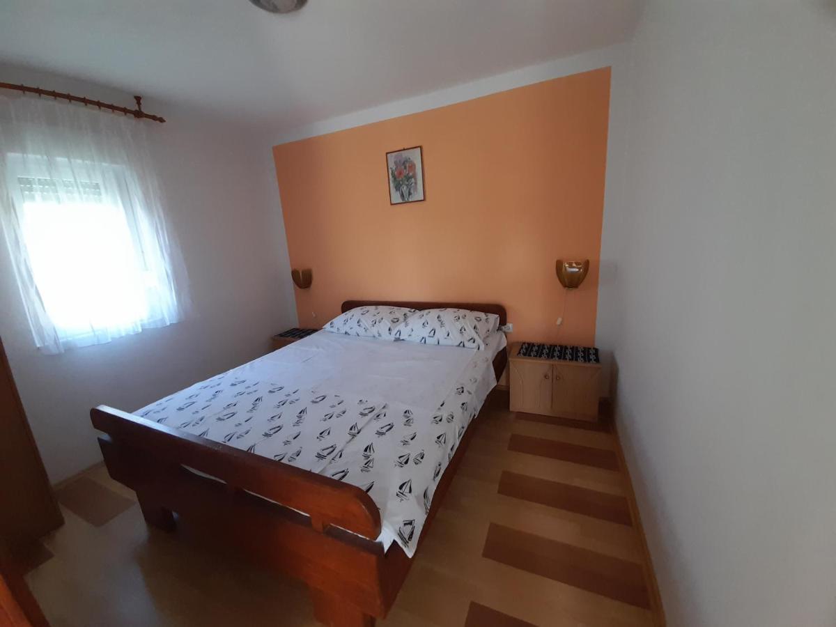 Apartman Pilcik Apartment Вир Екстериор снимка
