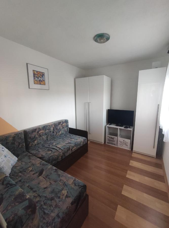 Apartman Pilcik Apartment Вир Екстериор снимка